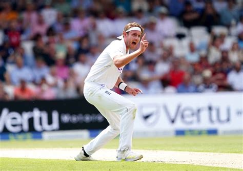 Stuart Broad Bowling 2022