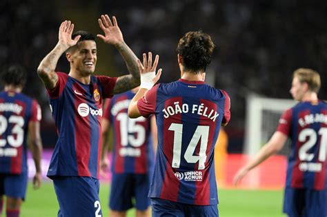 Barcelona remain committed to their Portuguese stars - report