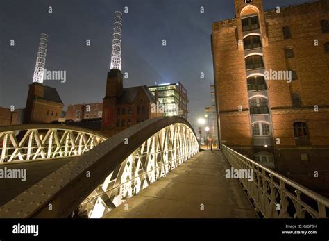 historical bridge night Stock Photo - Alamy