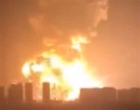 Video shows massive ball of fire in China’s Tainjin explosion | The Indian Express