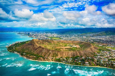 Hiking Oahu's Diamond Head