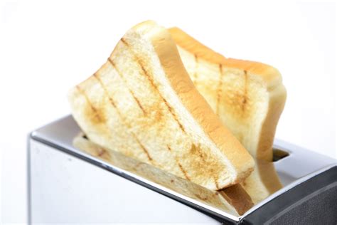 Toaster And Slices Of Bread Free Stock Photo - Public Domain Pictures