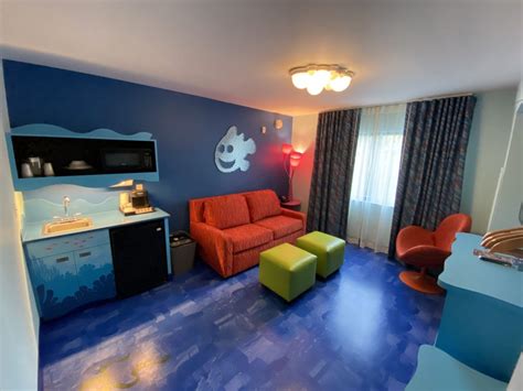 PHOTOS, VIDEO: Tour a Newly-Remodeled "Finding Nemo" Family Suite at ...