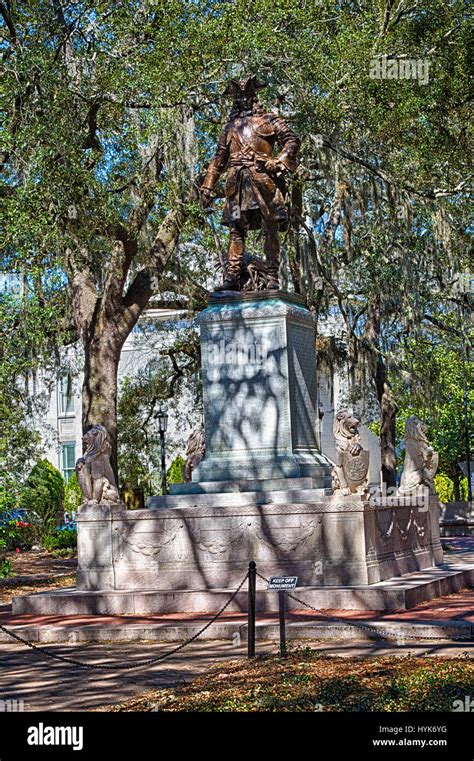 James oglethorpe statue georgia hi-res stock photography and images - Alamy