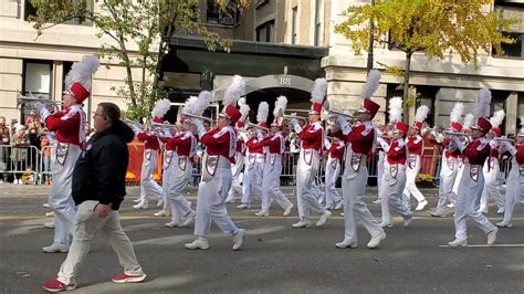 The University of Alabama Million Dollar Band | 2021 Macy's Thanksgiving Day Parade - YouTube