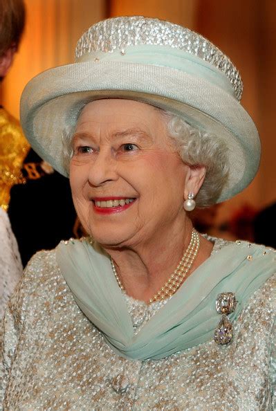 Diamond Jubilee - Queen Elizabeth II Attends Reception At Guildhall ...