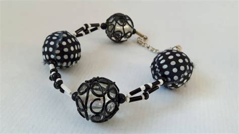 Black and White Friendship Bracelet Monochrome Bracelet - Etsy