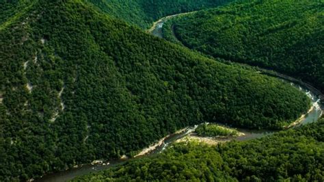 Three Reasons to Protect the Nolichucky River Gorge | The Pew Charitable Trusts