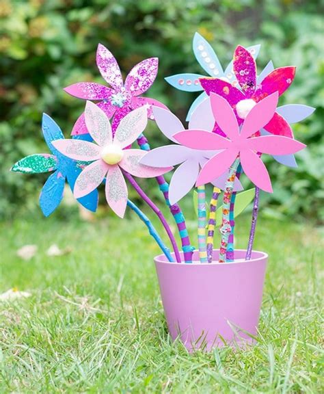 Whimsical Flower Craft | AllFreeKidsCrafts.com