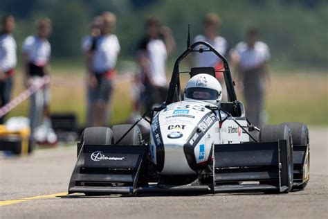 Electric race car sets an acceleration world record