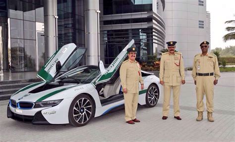 The Dubai Police Force Adds a BMW i8 to Its Impressive Fleet of Supercars - autoevolution