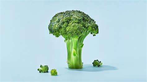 The Flavor Difference Between Broccoli And Broccolini