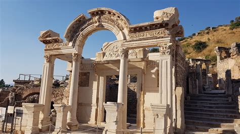 Temple of Hadrian in Ephesus | Turkish Archaeological News