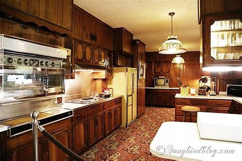 Elvis Presley Graceland kitchen