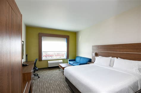 Holiday Inn Express Lethbridge Southeast, an IHG Hotel Lethbridge, Alberta, CA - Reservations.com