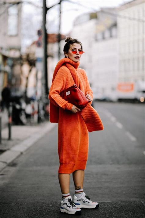 Orange Color Clothes Combinations: Easy Street Style Ideas 2023 - LadyFashioniser.com