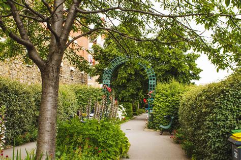 11 Best Parks and Gardens in Paris: Tranquil Havens