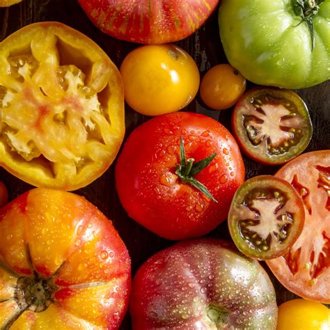 5 Must Try Heirloom Tomatoes To Grow This Year!