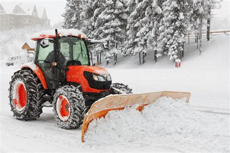 Safe Thaw Ice Melt vs. Snow Blower- Key Difference