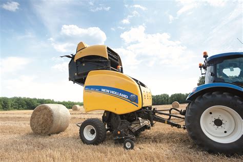 NEW HOLLAND ROUND BALER DELIVERS INCREASED CAPACITY