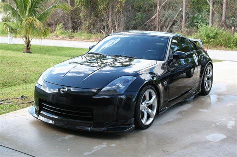 Seibon CW-Style Carbon Fiber Front Lip - 350Z (06-08) — Outcast Garage