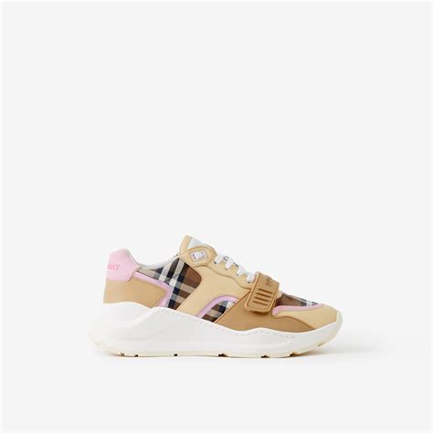 Introducir 48+ imagen burberry pink sneakers - Abzlocal.mx