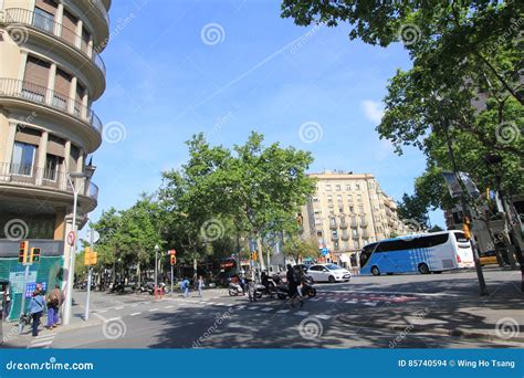 Barcelona city street view editorial stock image. Image of majestic - 85740594