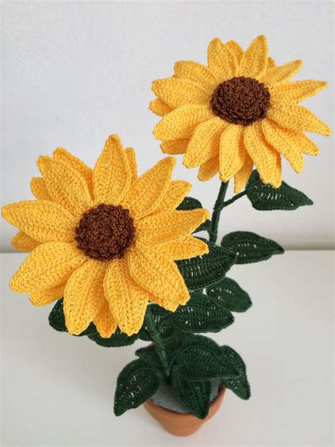 How to crochet a Sunflower