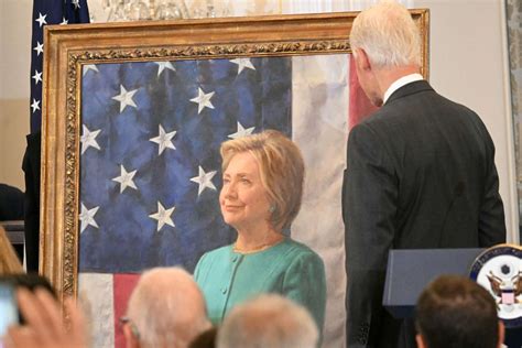 Hillary Clinton's Secretary of State Portrait Unveiled 10 Years After ...