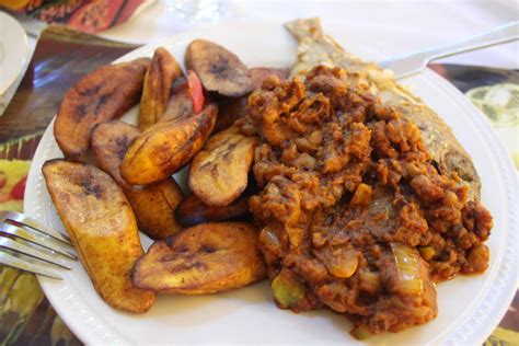 10 Delicious Nigerian Dishes You Should Really Give a Try