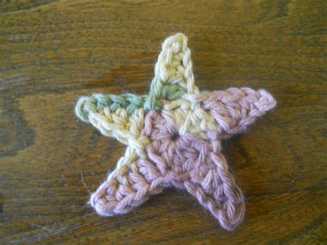 Simple Crochet 5 Point Star | ThriftyFun