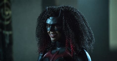 'Batwoman': Behind The Scenes - CW Atlanta