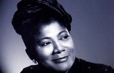 Mahalia Jackson - Biography and Facts