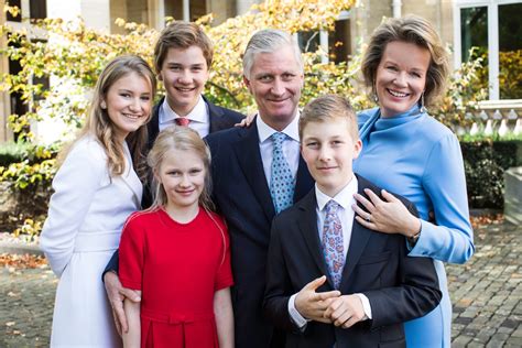 Belgian Royals send Christmas greetings with new family photo – Royal ...