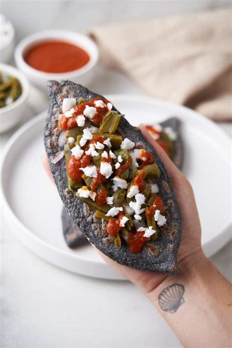 Easy Vegan Tlacoyos Recipe