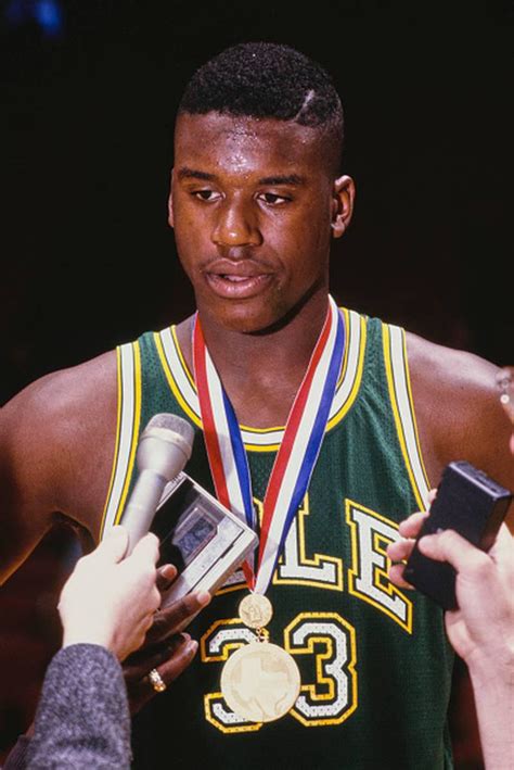 Shaquille O’Neal in high school, mid to late 1980s. : r/OldSchoolCool