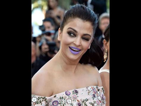 Aishwarya Rai Speaks On Her Purple Lipstick, Aishwarya Rai Cannes ...