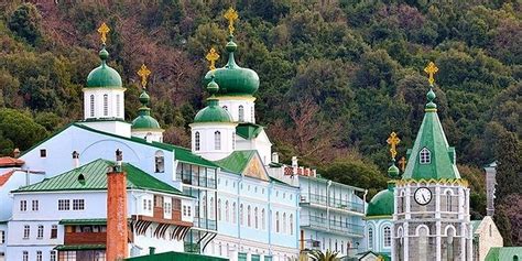 St. Panteleimon’s Monastery on Mt. Athos closes its gates to schismatic bishop / OrthoChristian.Com