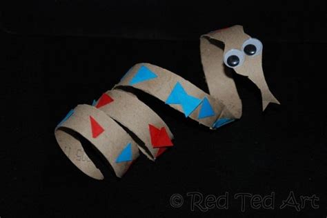 Toilet Roll Snake Craft for Chinese New Year 2025 - Red Ted Art - Kids ...