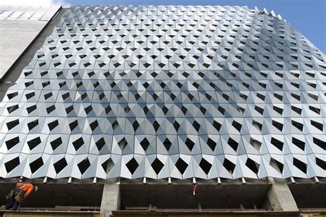 Super Skin: 7 Parametrically Designed Metal Façades | Miami design ...