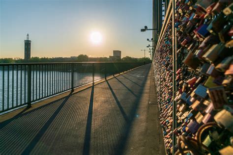 "Hohenzollern Bridge" Images – Browse 983 Stock Photos, Vectors, and ...