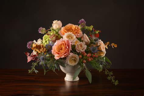 FRANKIE Bright pastel autumn color in a sweet fresh flower arrangement - Robin Wood Flowers