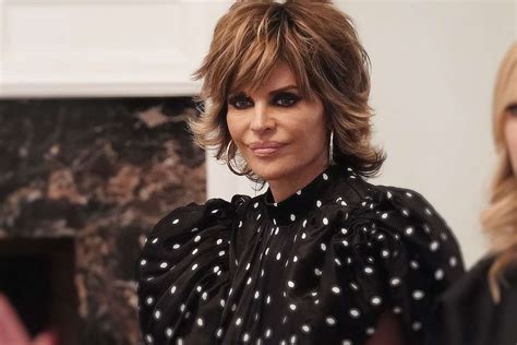 Lisa Rinna Did Not Cause Production Shut Down During RHOBH Cast Trip ...