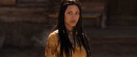 Can we talk about the fact that the actress who plays Leah Clearwater (Julia Jones) is so ...