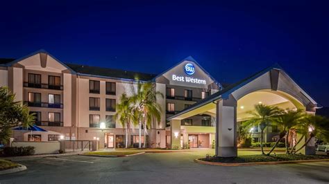 Fort Myers Airport Parking from $11/day | RSW Parking