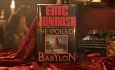 Tobey Maguire, Kristen Wiig Join The Spoils of Babylon