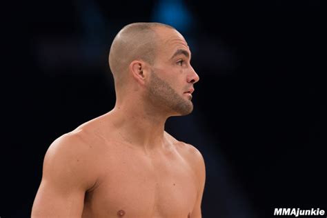 eddie-alvarez-ufc-205-open-workouts | MMA Junkie