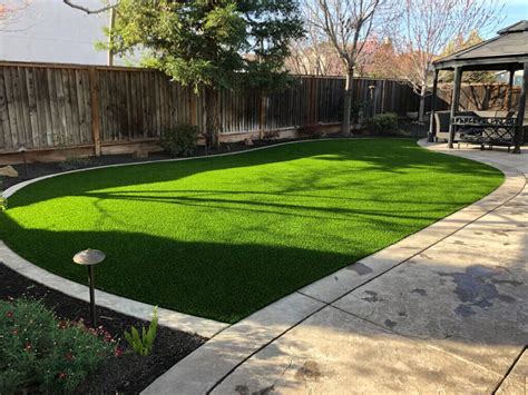 4 Functional Landscaping Ideas with Artificial Turf in Bend Oregon