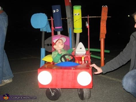 Handy Manny Costume | DIY Costumes Under $25 - Photo 3/6