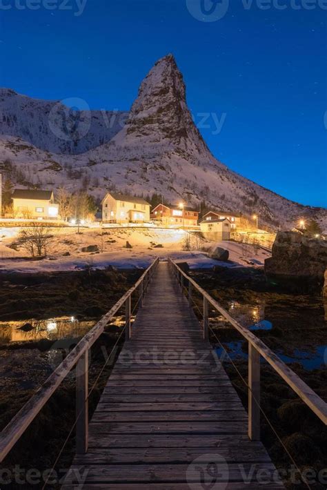 Winter in Reine, Lofoten Islands, Norway. 16172066 Stock Photo at Vecteezy